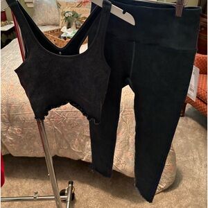 Spiritual Gangster Athletic set  M/L new w/ tags 7/8 love sculpt mineral wash